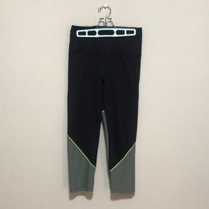 Victoria Sport crop leggings 21”